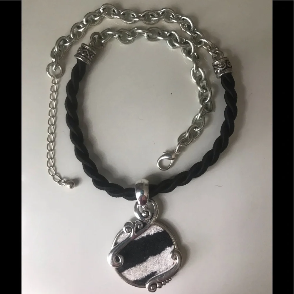 Necklace Black/ White and Silver Tone
